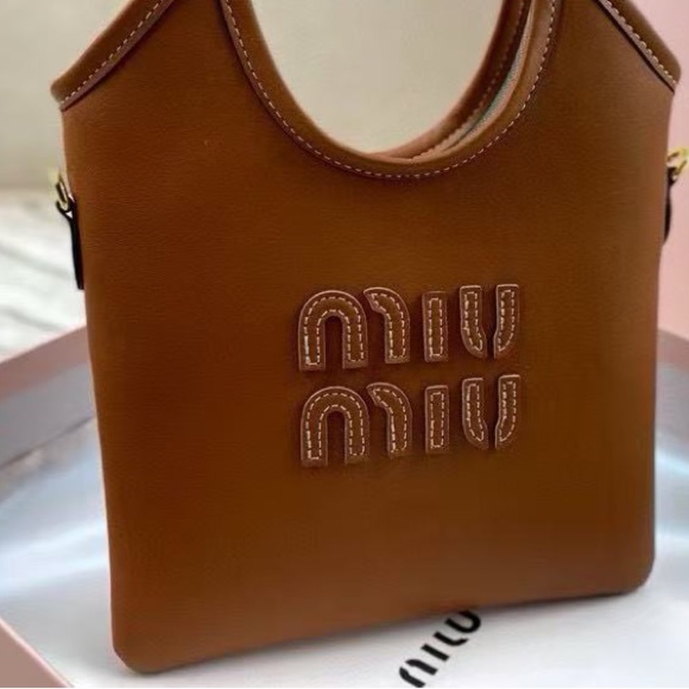 Miu Miu Beau Small Leather Tote Bag Brown Embossed Logo Shoulder Bag - Picture 5 of 9